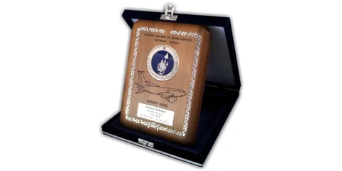 Placas: Plaque 7 (PL-002)